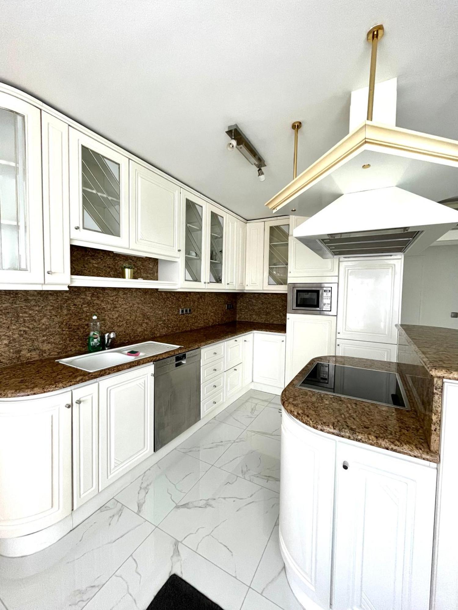 Luxurioeses Apartment Mit Pool Вена Экстерьер фото